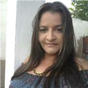 Licenciada en literatura y lengua castellana